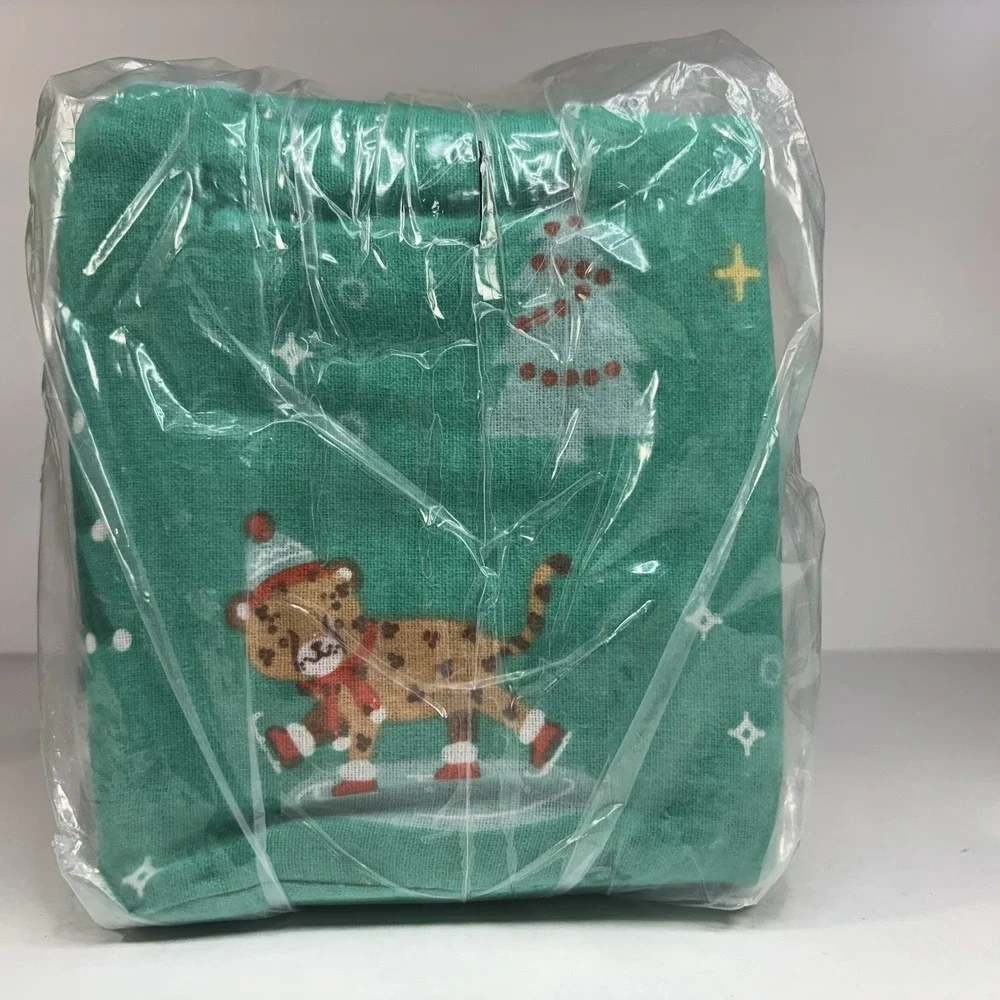 Twin Flannel Sheet Set heavyweight cotton Green Safari Animal Christmas‎ Print